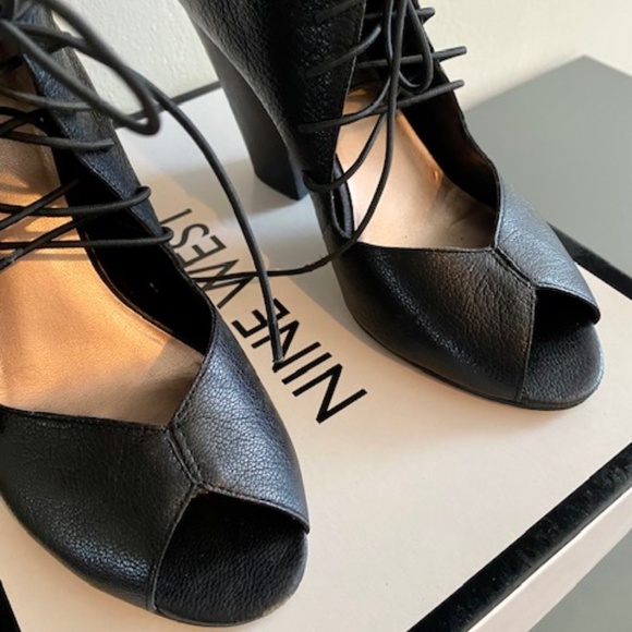 Nine West Peep toe lace up booties, Size Women's 7.5 - Picture 15 of 16